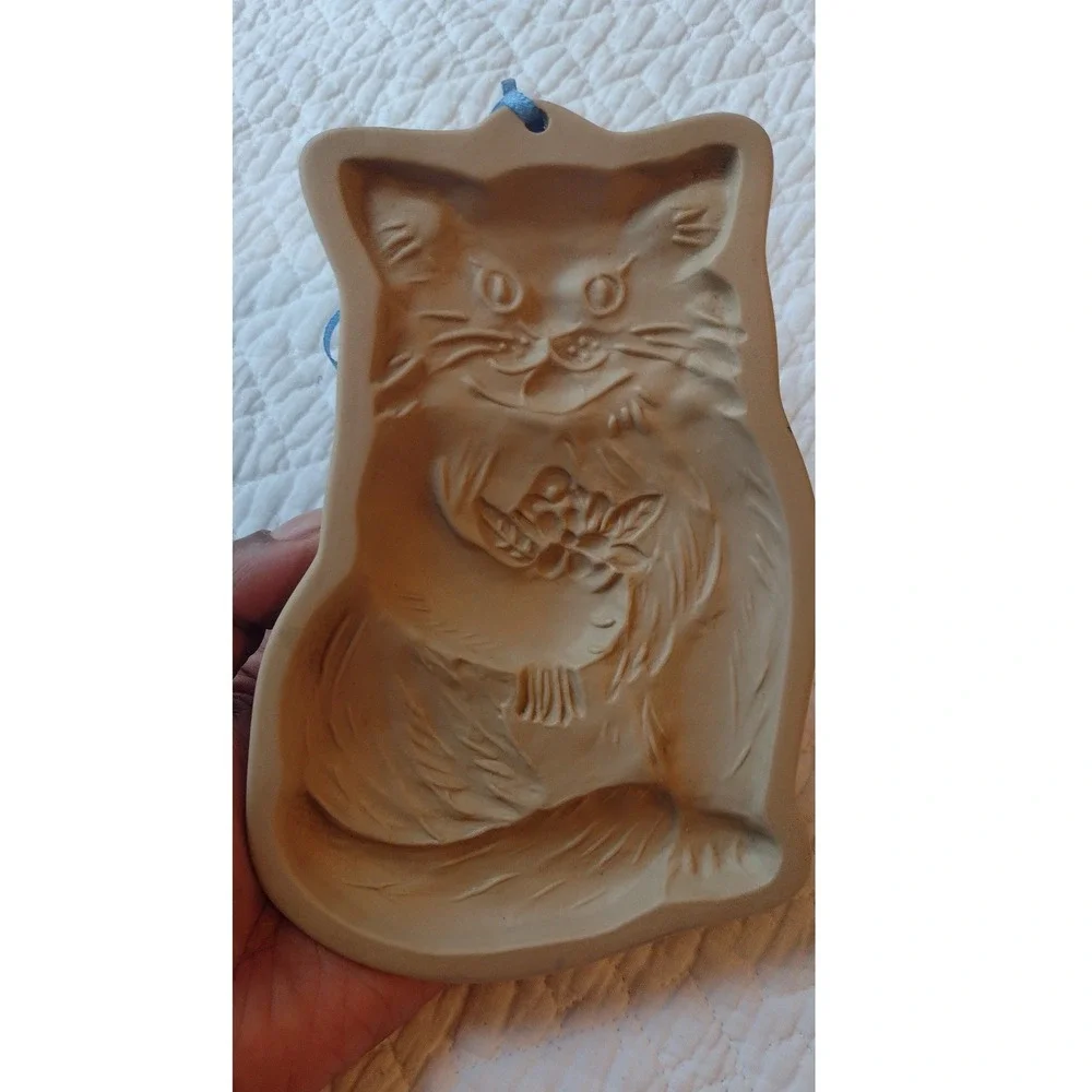 Vintage 1983 Brown Bag Cookie Art Cat Stoneware Mold Hill Design Feline Decor
